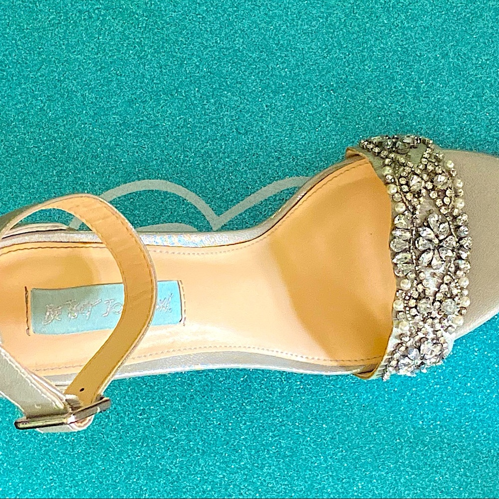 Evening dress shoes